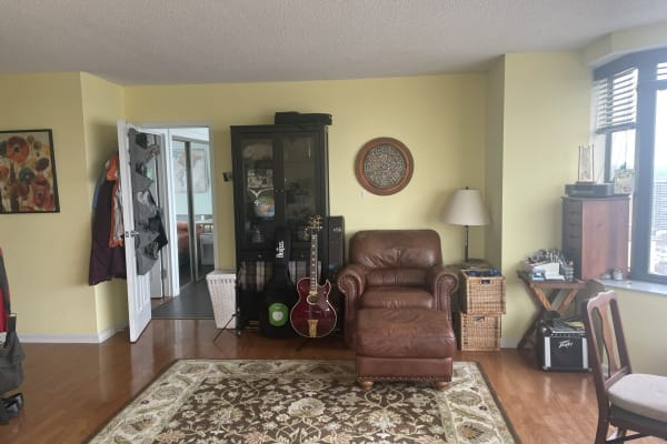 House sit in Philadelphia, PA, US