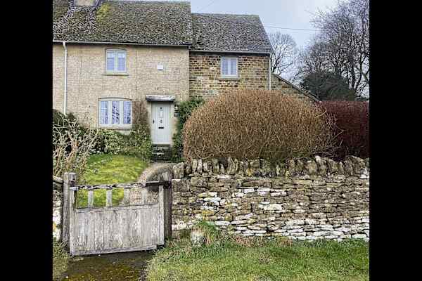 House sit in Northleach, United Kingdom