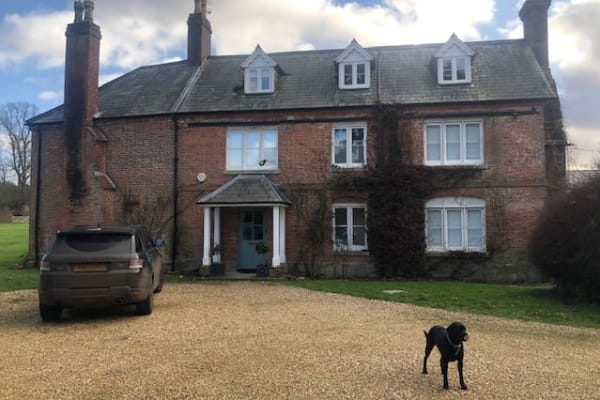 House sit in Overton, United Kingdom