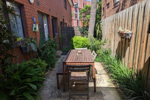 House sit in Melbourne, VIC, Australia