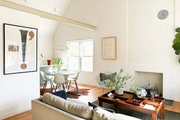 House sit in Washington, D.C., Washington, D.C., US