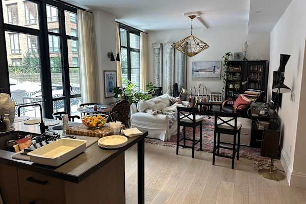 House sit in New York City, NY, US