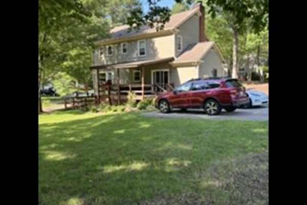 House sit in Charlotte, NC, US