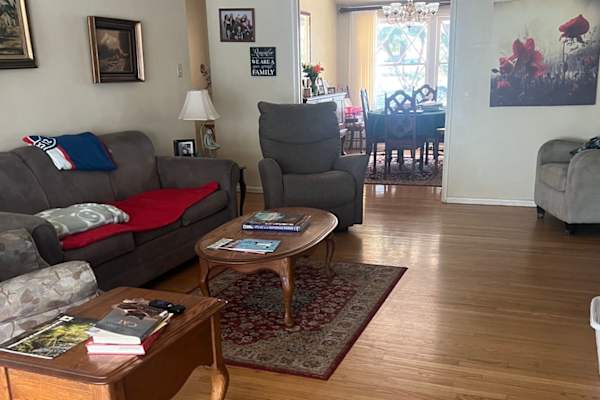 House sit in Santa Ana, CA, US