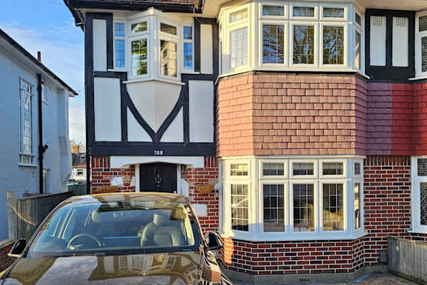 House sit in Morden, United Kingdom