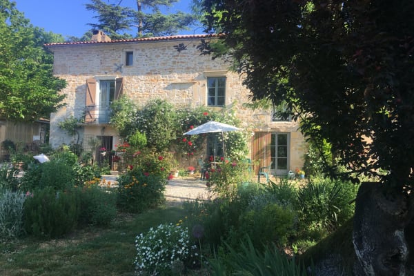 House sit in Saint-Antonin-Noble-Val, France