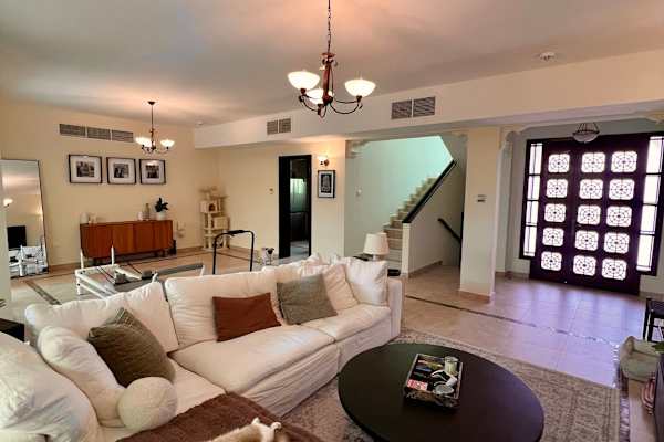 House sit in Al Ain, United Arab Emirates