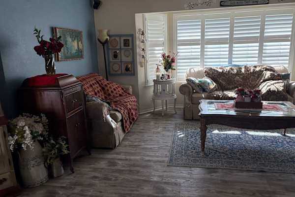 House sit in Fresno, CA, US