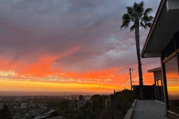 House sit in Ventura, CA, US