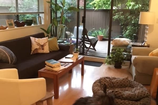 House sit in Vancouver, BC, Canada