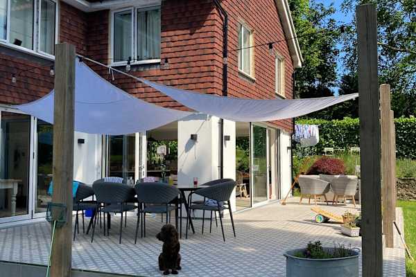 House sit in Haslemere, United Kingdom