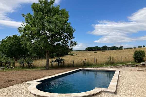 House sit in Nolay, France