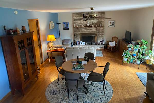 House sit in Downers Grove, IL, US