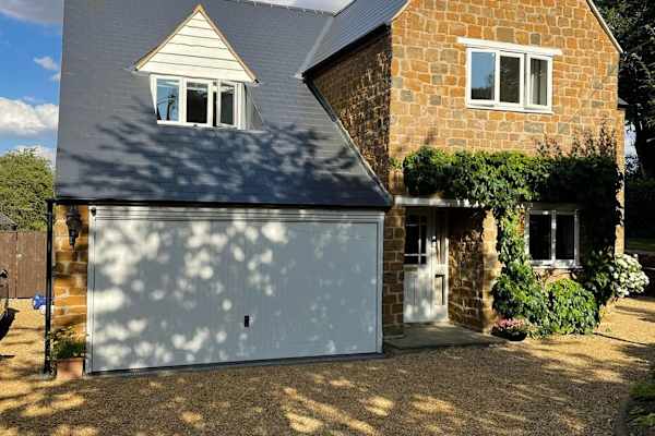 House sit in Towcester, United Kingdom