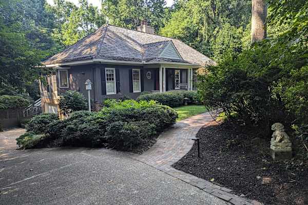 House sit in Williamsburg, VA, US