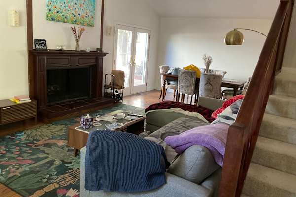 House sit in Novato, CA, US
