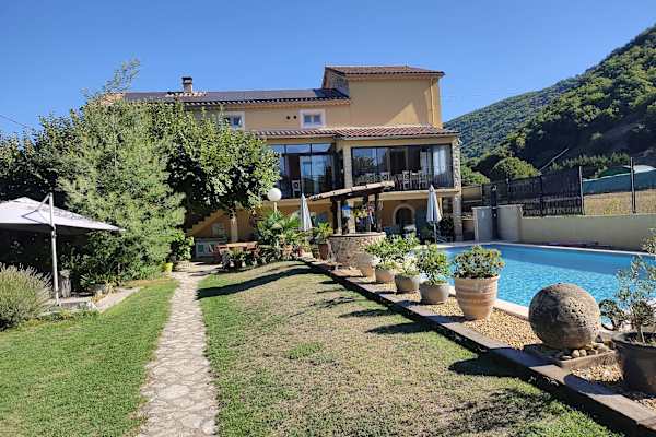 House sit in Foussignargues, France