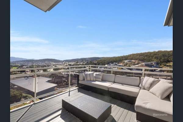 House sit in Hobart, TAS, Australia