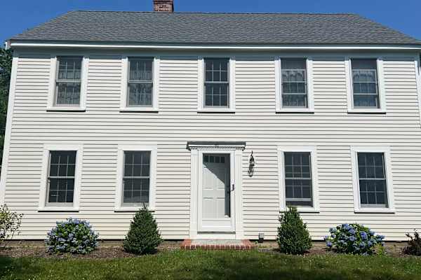 House sit in Yarmouth Port, MA, US
