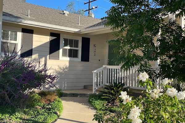 House sit in Ojai, CA, US