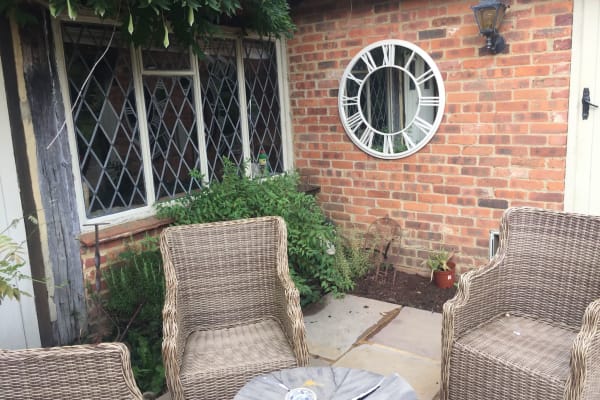 House sit in Cranleigh, United Kingdom