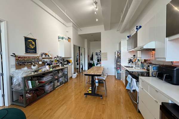 House sit in Pasadena, CA, US