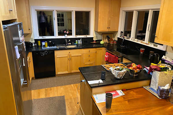 House sit in East Greenwich, RI, US