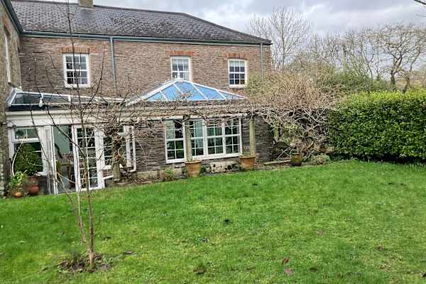 House sit in Kingsbridge, United Kingdom