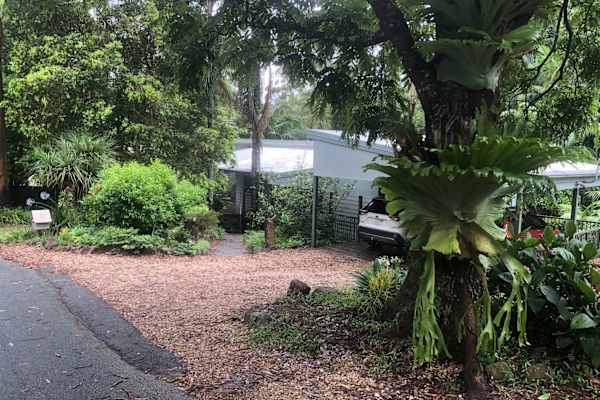 House sit in Tamborine Mountain, QLD, Australia