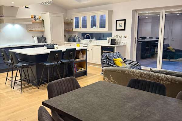 House sit in Manchester, United Kingdom