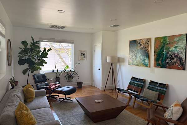 House sit in Lockhart, TX, US