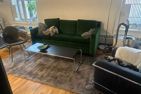House sit in New York City, NY, US