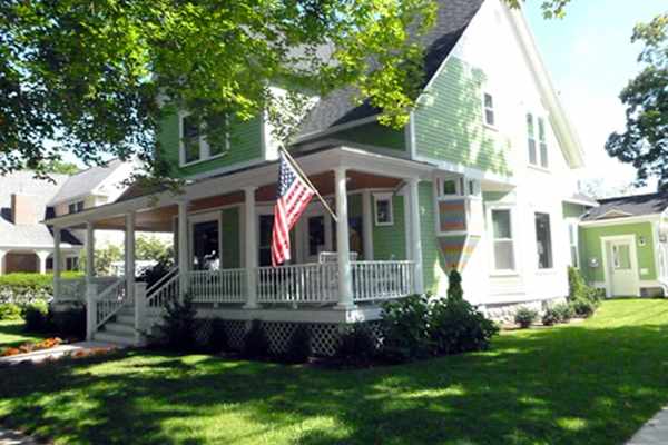 House sit in Frankfort, MI, US