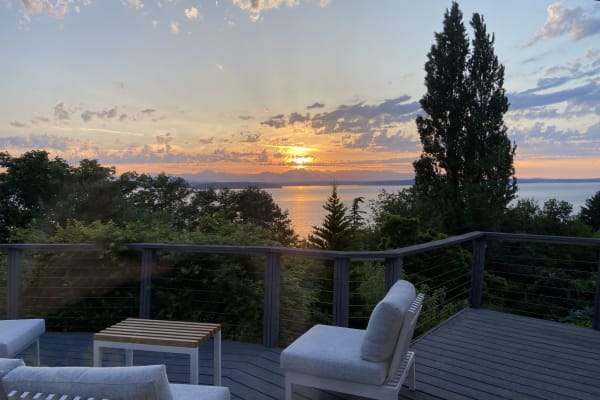 House sit in West Seattle, WA, US