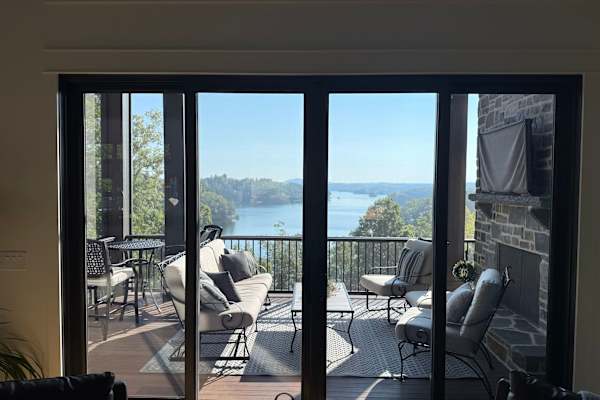 House sit in Seneca, SC, US