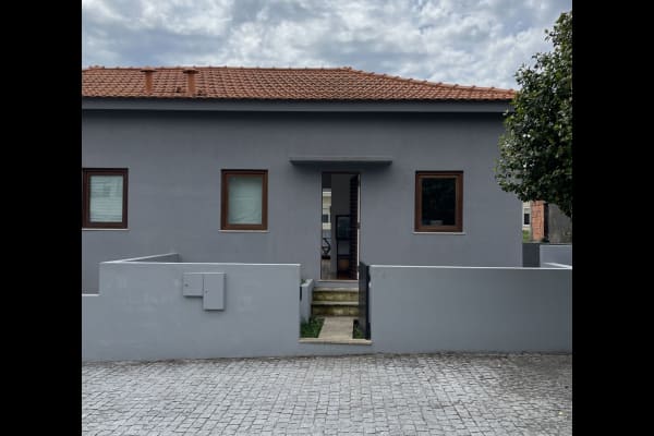 House sit in Porto, Portugal