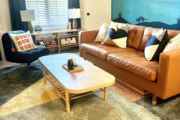 House sit in Austin, TX, US