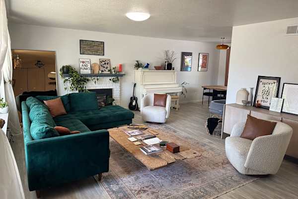 House sit in Petaluma, CA, US