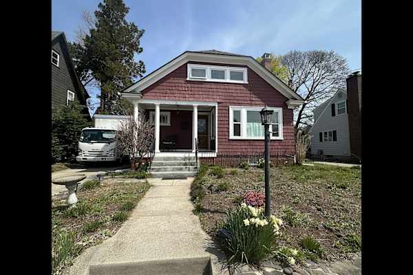 House sit in Cranston, RI, US