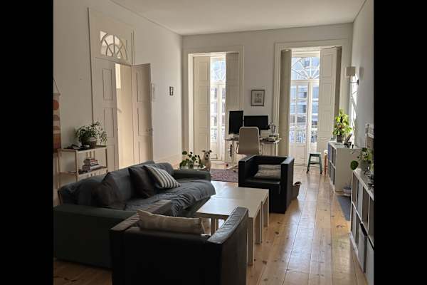 House sit in Porto, Portugal