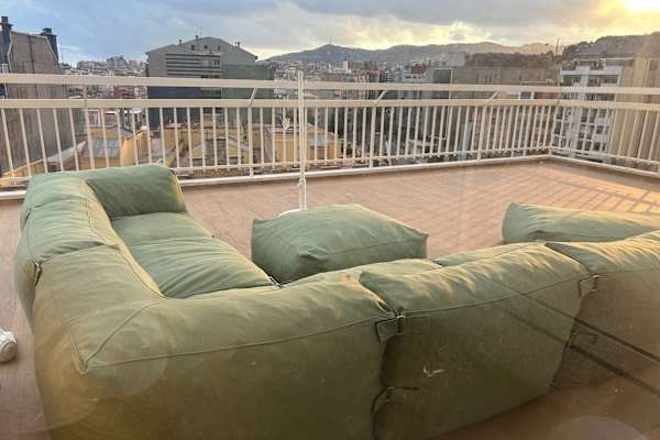 House sit in Barcelona, Spain