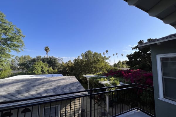House sit in Pasadena, CA, US