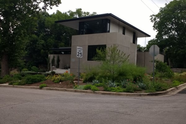 House sit in Austin, TX, US