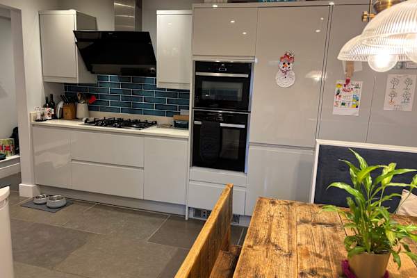 House sit in Cheltenham, United Kingdom