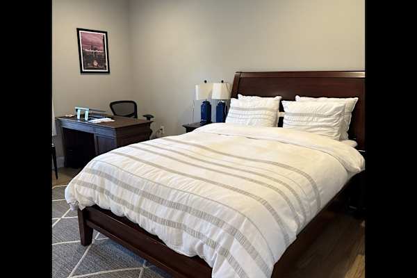 House sit in Chatham, NJ, US