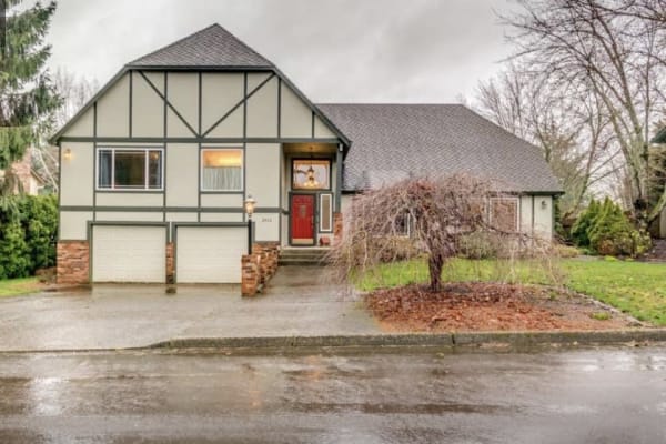 House sit in Vancouver, WA, US