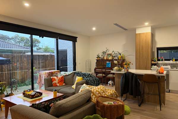 House sit in Melbourne, VIC, Australia