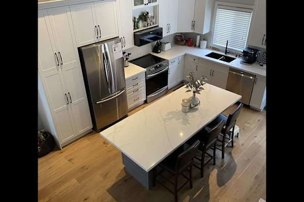 House sit in Collingwood, ON, Canada