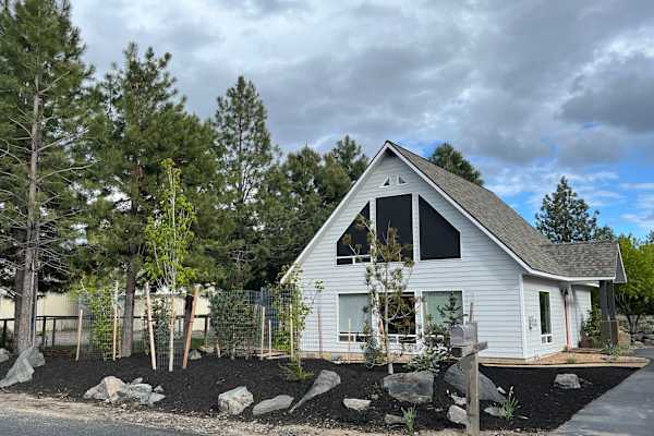 House sit in Bend, OR, US