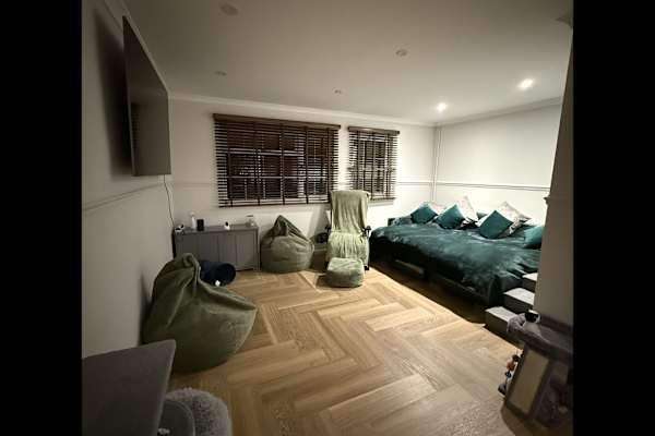 House sit in London, United Kingdom